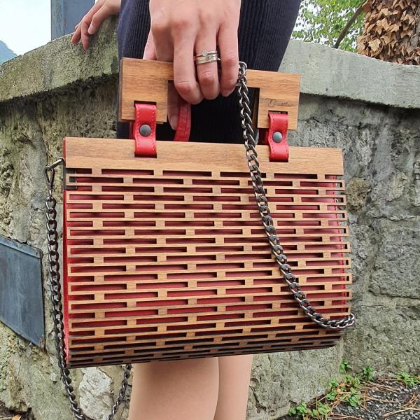 Leonora S Red